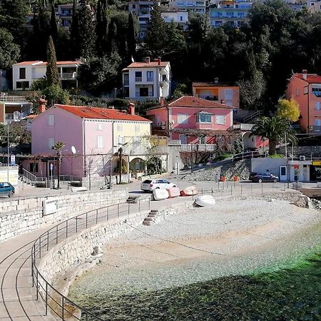 Apartment Layla - Intermezzo With Sea View In Center Of Rabac Eksteriør billede