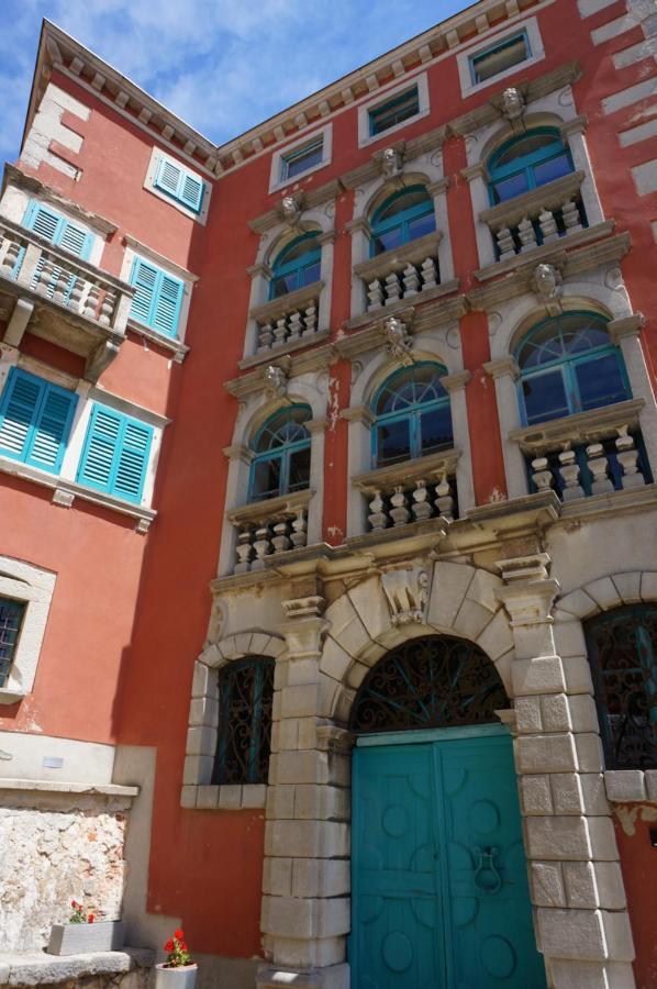 Apartment Layla - Intermezzo With Sea View In Center Of Rabac Eksteriør billede