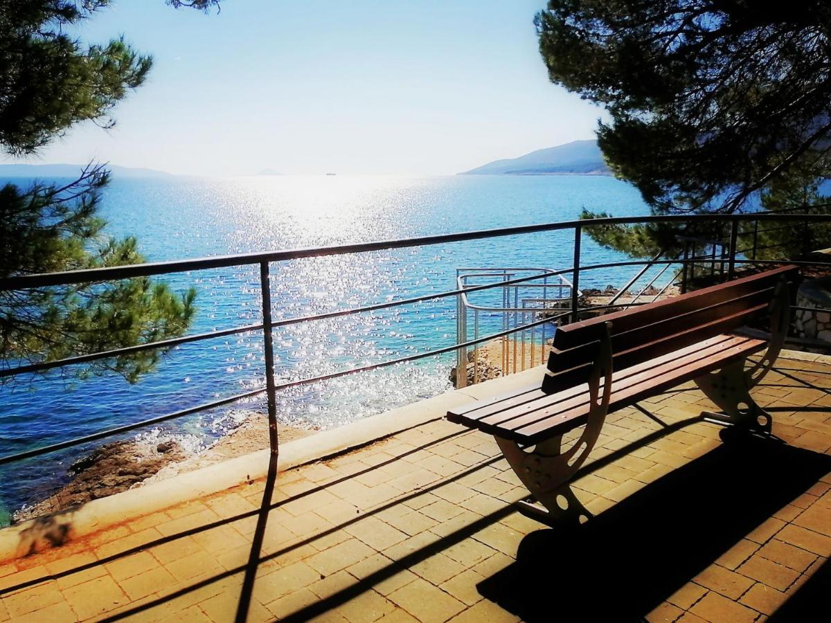 Apartment Layla - Intermezzo With Sea View In Center Of Rabac Eksteriør billede